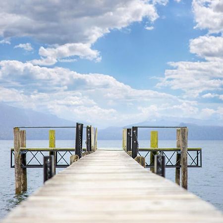 Tasman Holiday Parks - Те Анау Екстериор снимка The pier at the lake